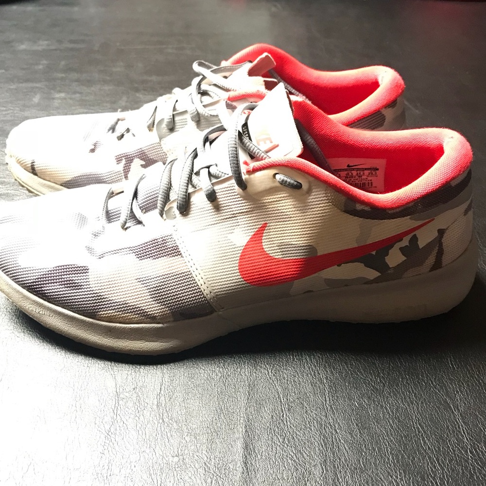 Nike men’s camo shoes